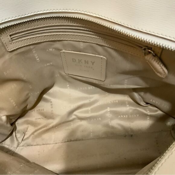 DKNY Bryant Medium Tote Graffiti purse handbag - Picture 8 of 14